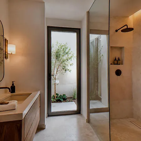 Terrasi V Pool House *